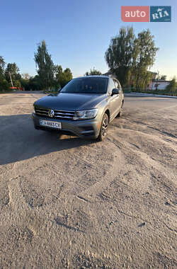 Позашляховик / Кросовер Volkswagen Tiguan 2021 в Умані