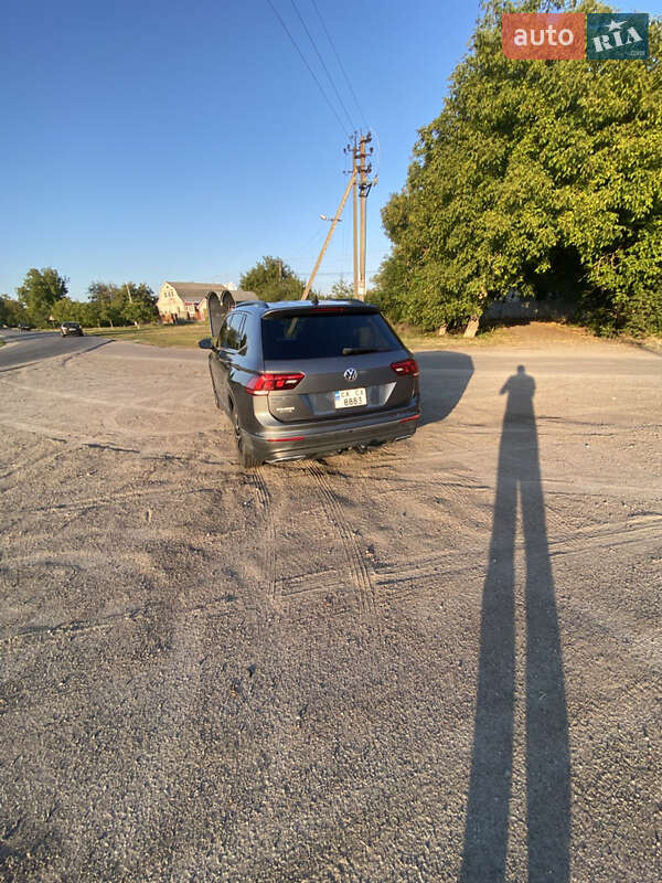 Внедорожник / Кроссовер Volkswagen Tiguan 2021 в Умани