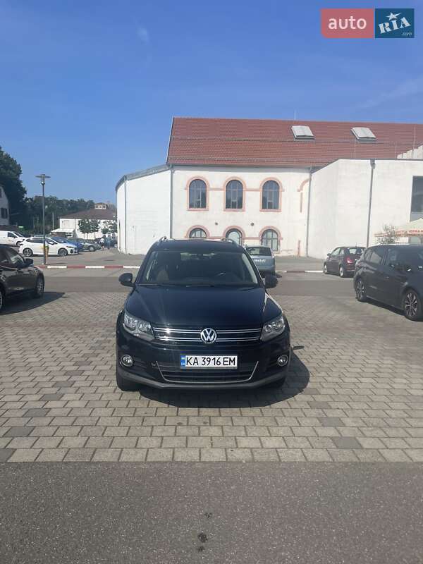 Внедорожник / Кроссовер Volkswagen Tiguan 2015 в Киеве