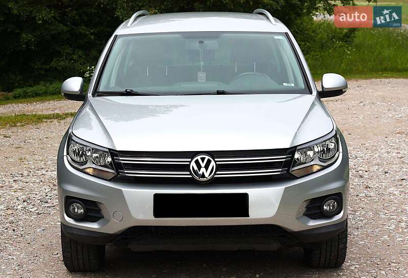 Внедорожник / Кроссовер Volkswagen Tiguan 2015 в Львове