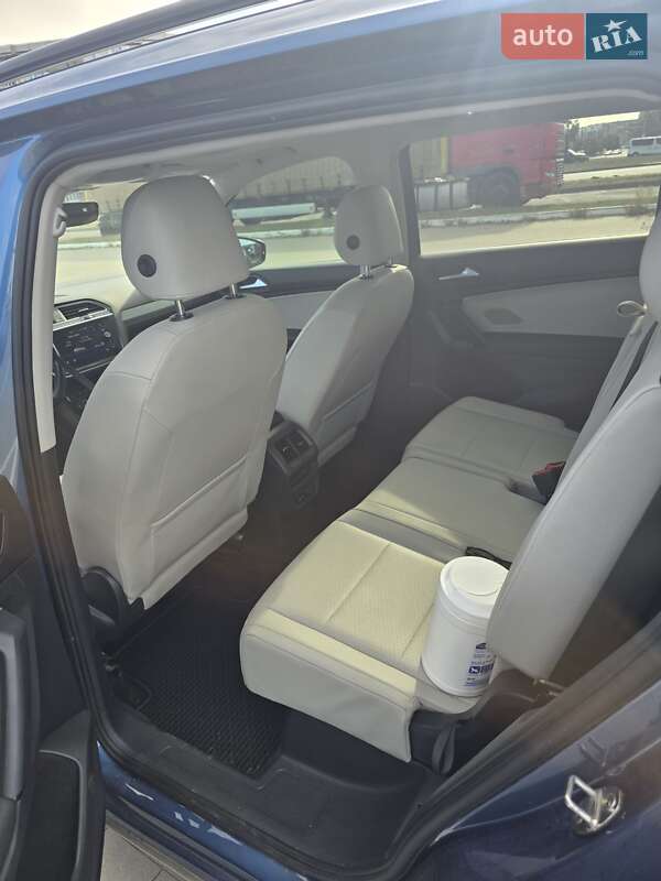 Внедорожник / Кроссовер Volkswagen Tiguan 2018 в Сумах