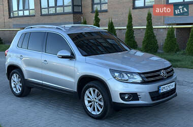 Внедорожник / Кроссовер Volkswagen Tiguan 2014 в Житомире