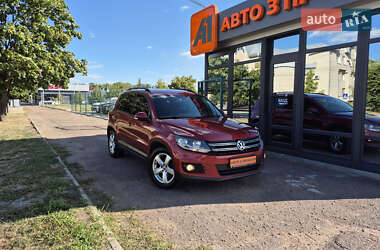 Volkswagen Tiguan 2015