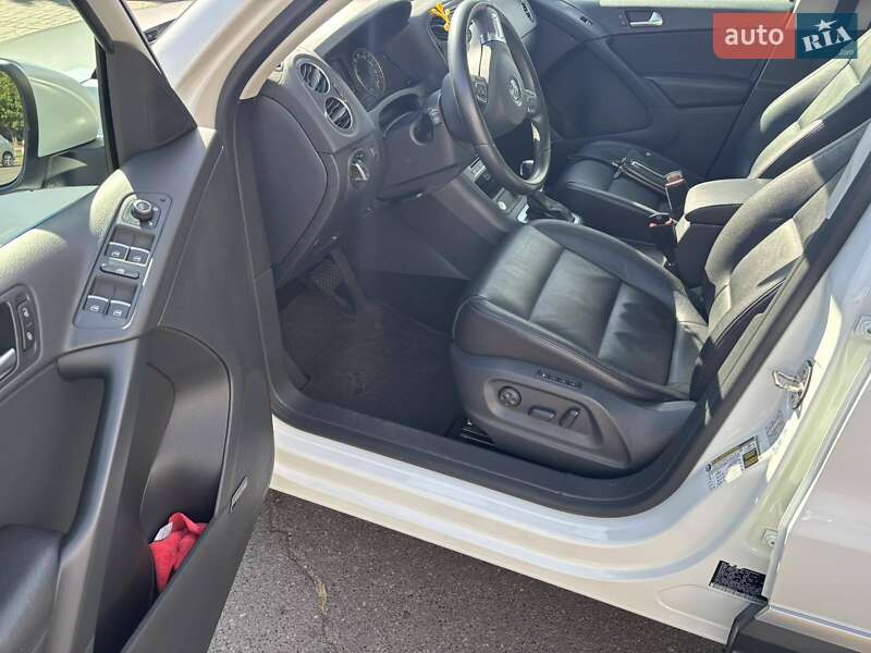 Внедорожник / Кроссовер Volkswagen Tiguan 2016 в Черкассах фото 15 Внедорожник / Кроссовер Volkswagen Tiguan 2016 в Черкассах