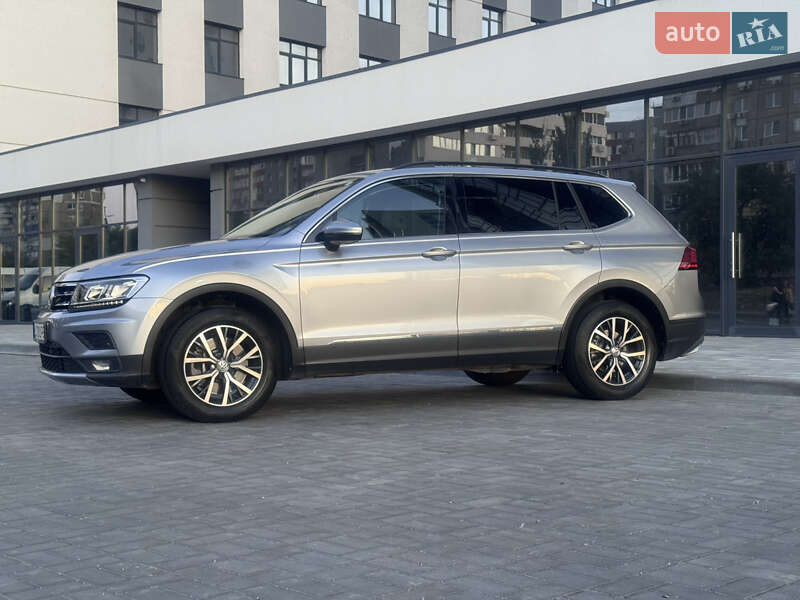 Внедорожник / Кроссовер Volkswagen Tiguan 2019 в Днепре фото 3 Внедорожник / Кроссовер Volkswagen Tiguan 2019 в Днепре