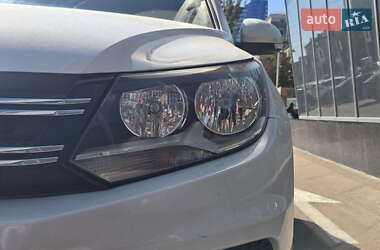 Внедорожник / Кроссовер Volkswagen Tiguan 2011 в 