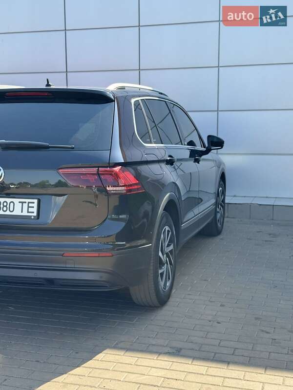 Внедорожник / Кроссовер Volkswagen Tiguan 2018 в Днепре