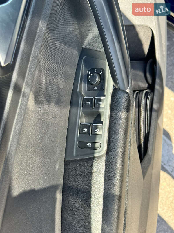 Внедорожник / Кроссовер Volkswagen Tiguan 2018 в Киеве