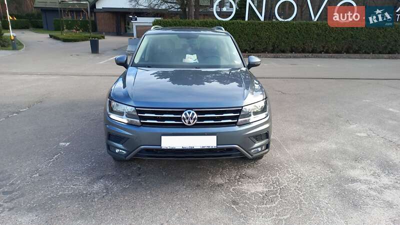 Внедорожник / Кроссовер Volkswagen Tiguan 2017 в Киеве