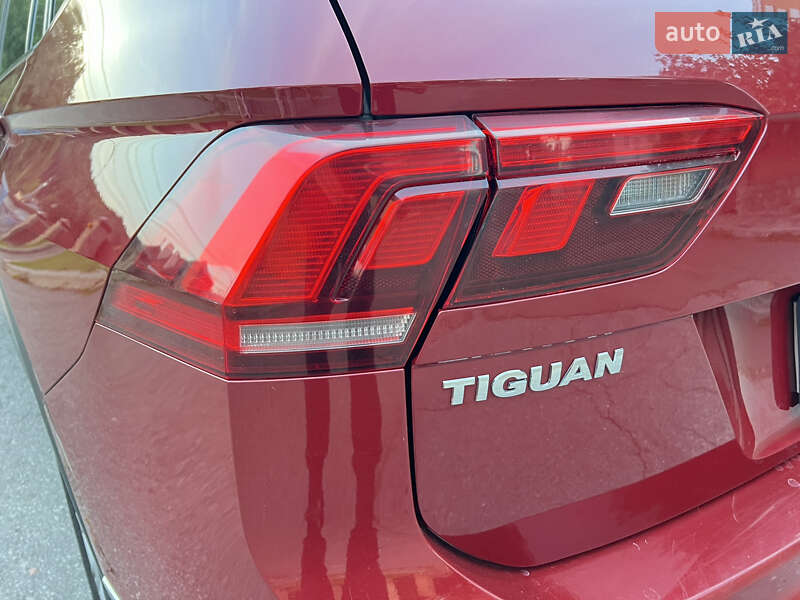 Позашляховик / Кросовер Volkswagen Tiguan 2017 в Києві
