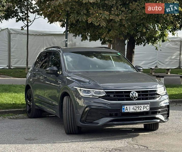 Внедорожник / Кроссовер Volkswagen Tiguan 2023 в Киеве