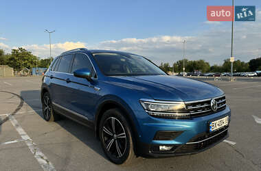 Позашляховик / Кросовер Volkswagen Tiguan 2017 в Луцьку