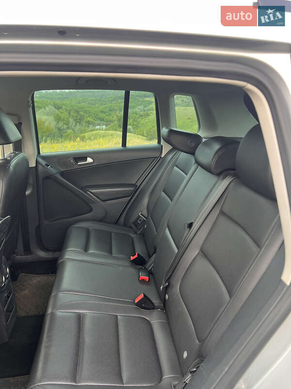 Внедорожник / Кроссовер Volkswagen Tiguan 2012 в Днепре