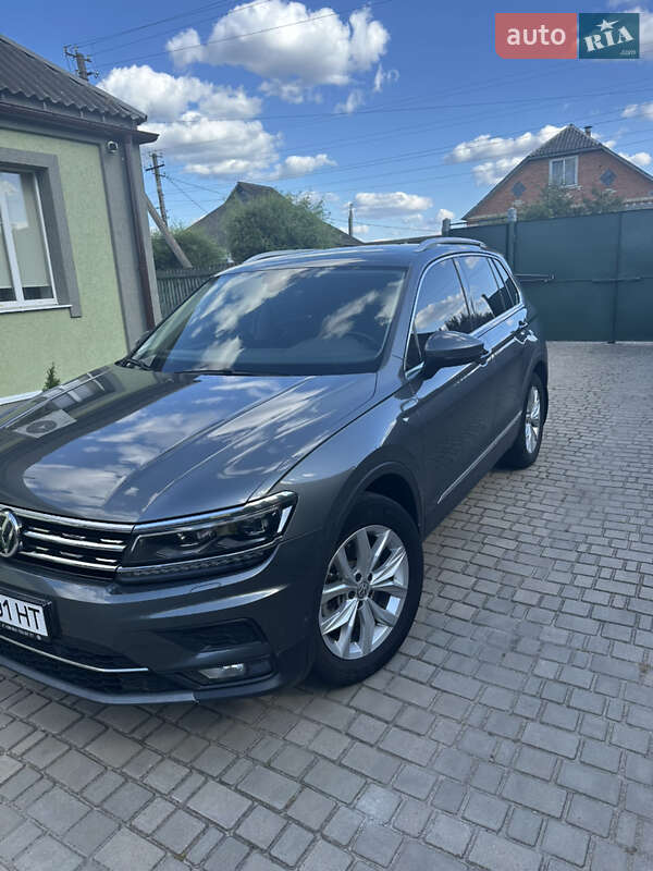 Внедорожник / Кроссовер Volkswagen Tiguan 2019 в Харькове