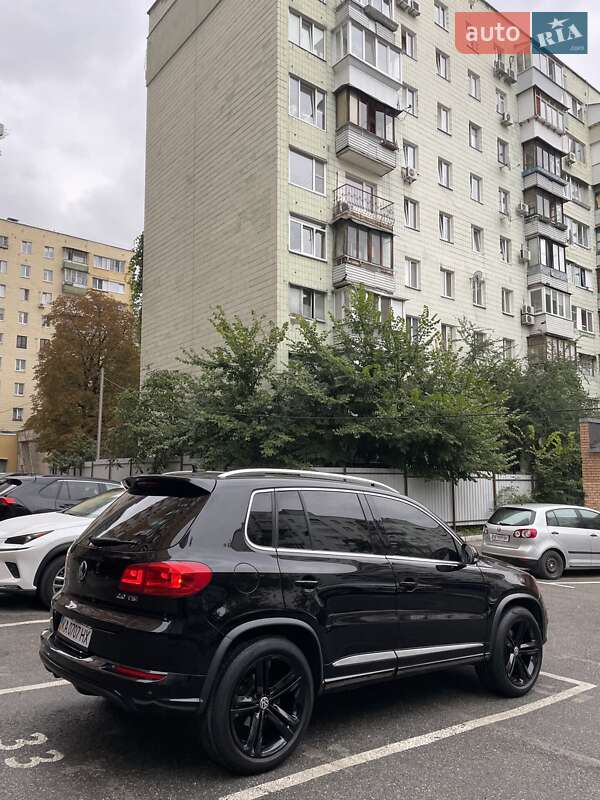 Внедорожник / Кроссовер Volkswagen Tiguan 2014 в Киеве