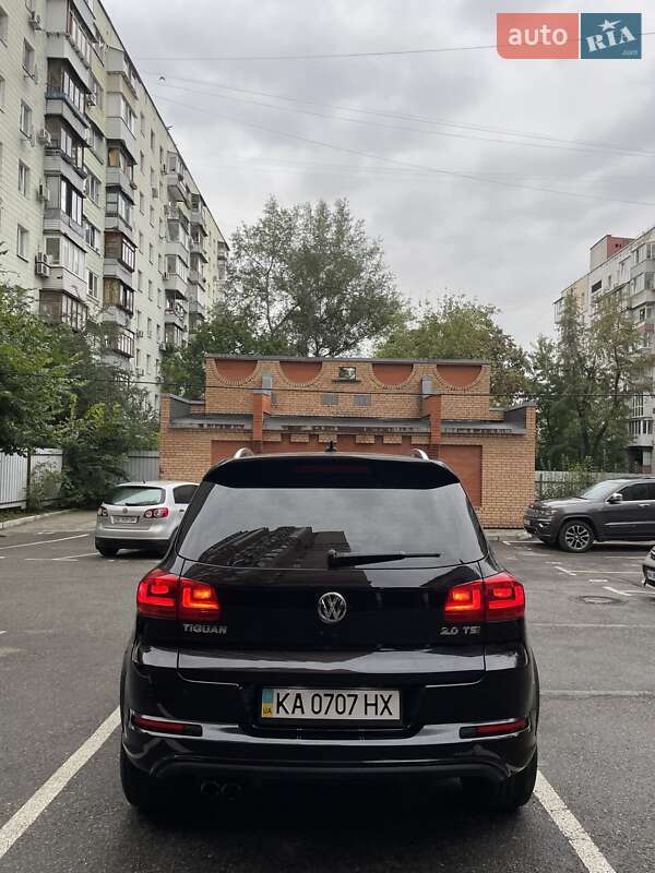 Внедорожник / Кроссовер Volkswagen Tiguan 2014 в Киеве