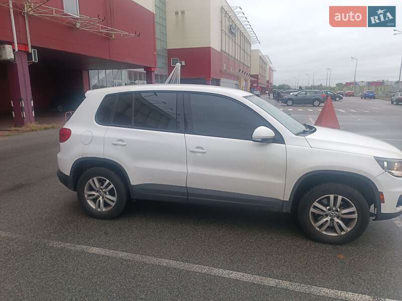 Внедорожник / Кроссовер Volkswagen Tiguan 2012 в Киеве фото 6 Внедорожник / Кроссовер Volkswagen Tiguan 2012 в Киеве
