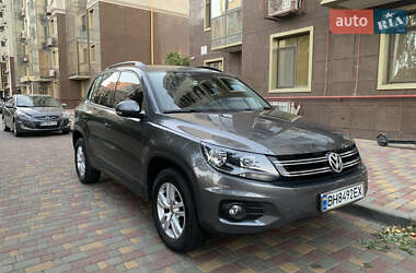 Внедорожник / Кроссовер Volkswagen Tiguan 2014 в Одессе