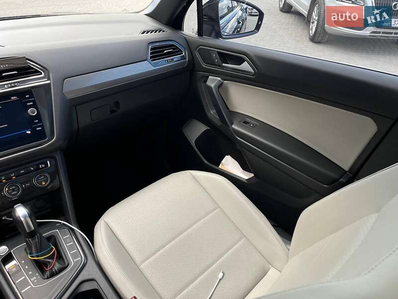 Внедорожник / Кроссовер Volkswagen Tiguan 2020 в Львове