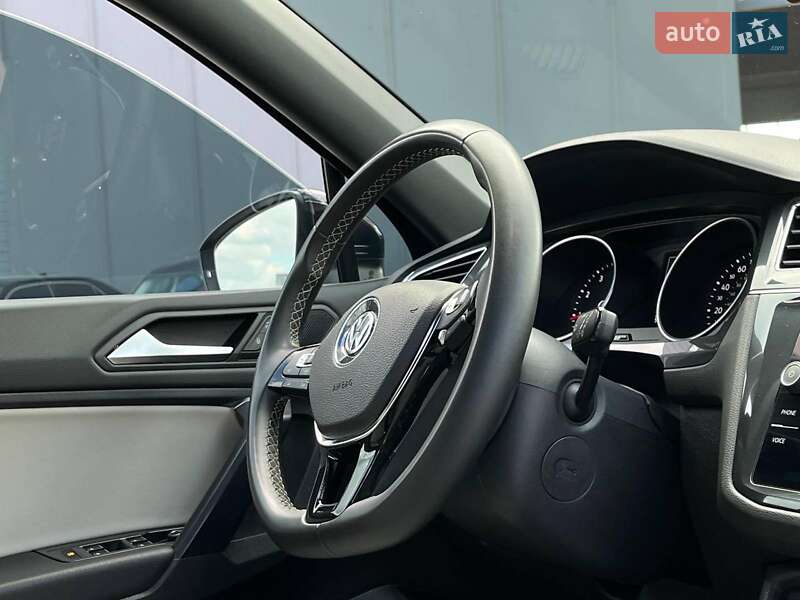 Внедорожник / Кроссовер Volkswagen Tiguan 2020 в Львове