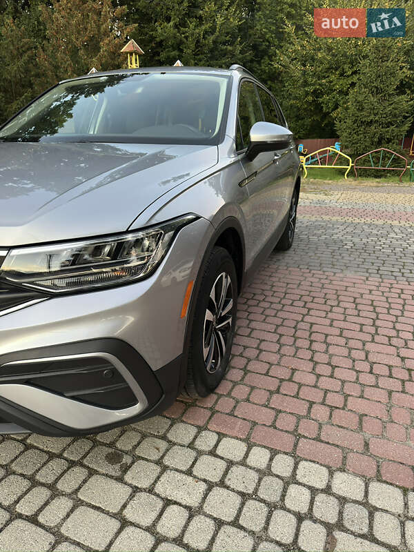 Внедорожник / Кроссовер Volkswagen Tiguan 2023 в Тернополе