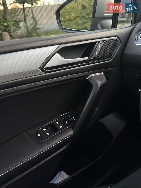 Внедорожник / Кроссовер Volkswagen Tiguan 2023 в Тернополе