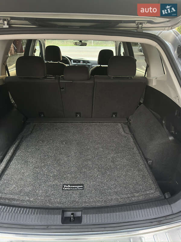 Внедорожник / Кроссовер Volkswagen Tiguan 2023 в Тернополе