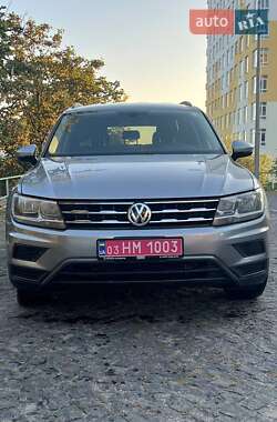 Внедорожник / Кроссовер Volkswagen Tiguan 2020 в Хмельницком