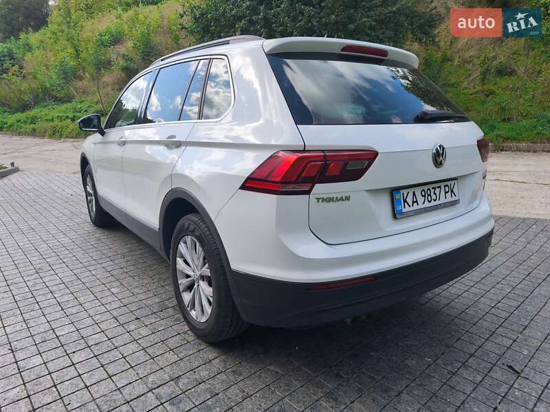 Внедорожник / Кроссовер Volkswagen Tiguan 2016 в Киеве