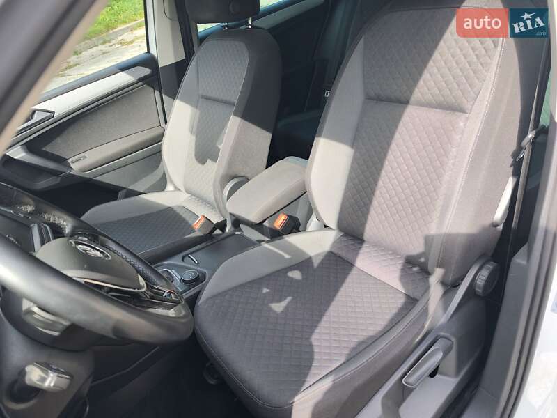 Внедорожник / Кроссовер Volkswagen Tiguan 2016 в Киеве