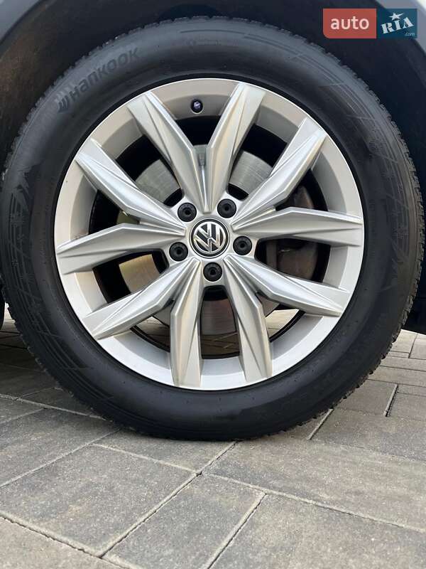 Позашляховик / Кросовер Volkswagen Tiguan 2016 в Луцьку