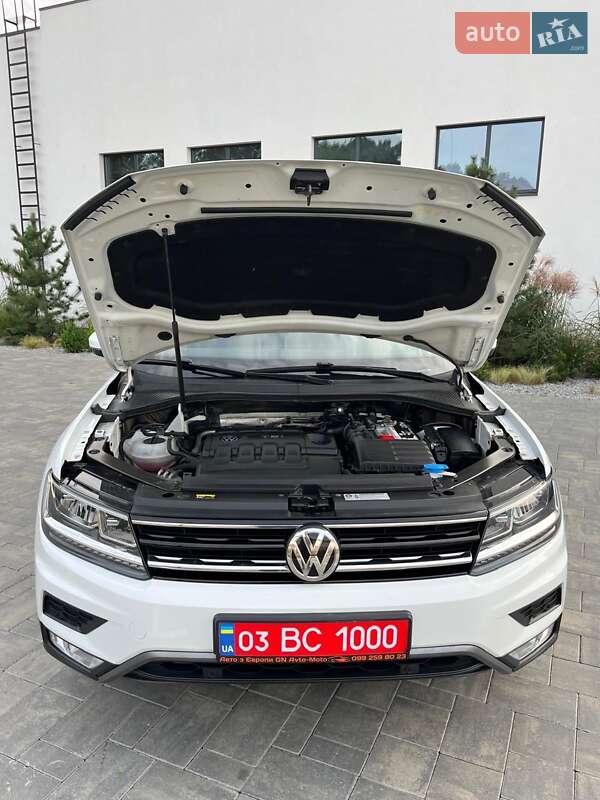 Позашляховик / Кросовер Volkswagen Tiguan 2016 в Луцьку