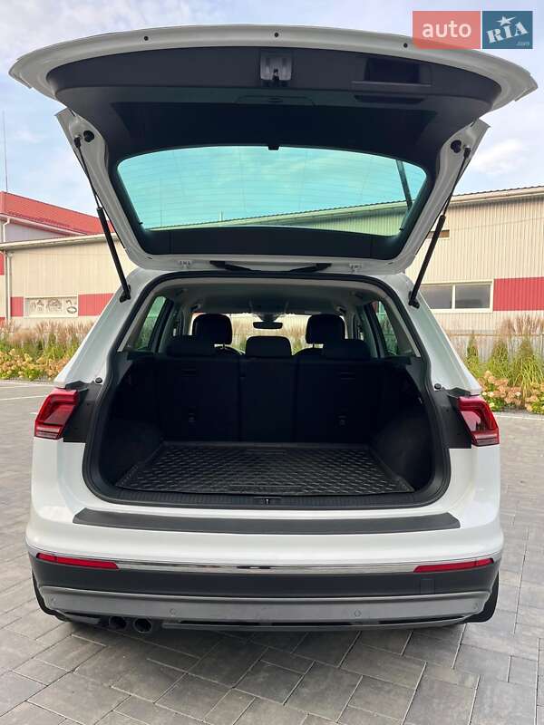 Позашляховик / Кросовер Volkswagen Tiguan 2016 в Луцьку