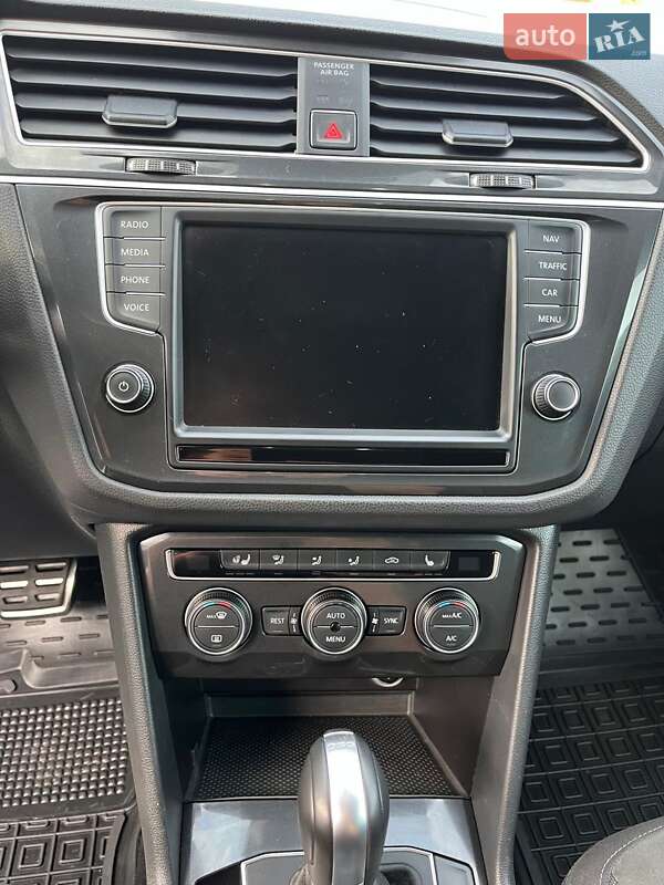 Позашляховик / Кросовер Volkswagen Tiguan 2016 в Луцьку
