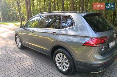 Внедорожник / Кроссовер Volkswagen Tiguan 2019 в Львове