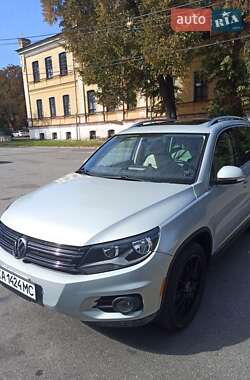 Внедорожник / Кроссовер Volkswagen Tiguan 2012 в Чернигове
