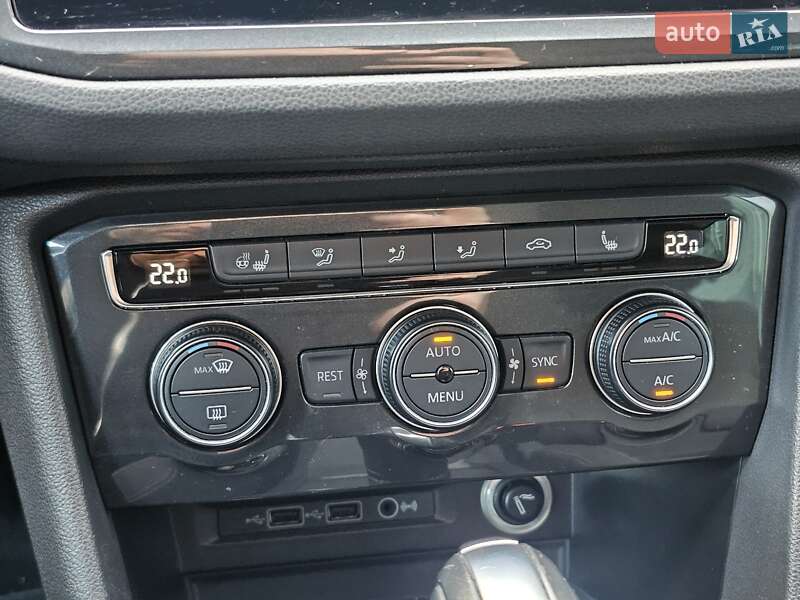 Внедорожник / Кроссовер Volkswagen Tiguan 2020 в Киеве