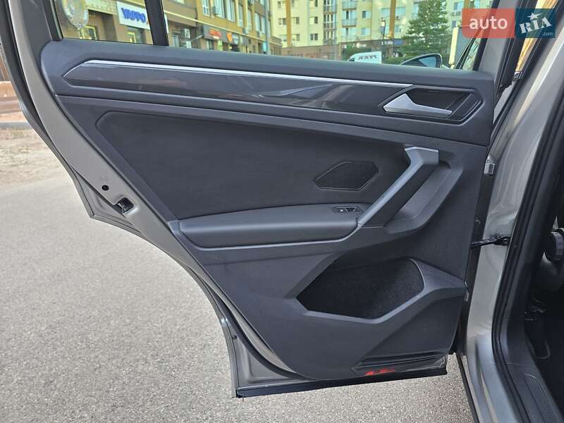 Внедорожник / Кроссовер Volkswagen Tiguan 2020 в Киеве