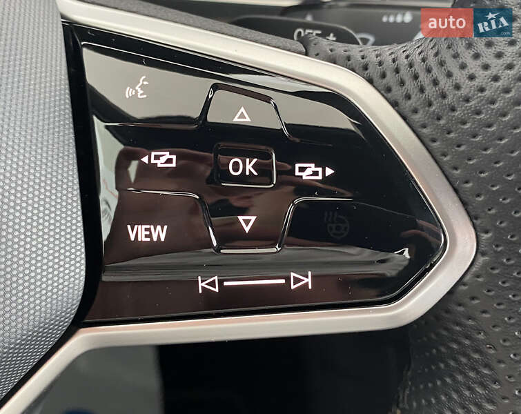 Внедорожник / Кроссовер Volkswagen Tiguan 2021 в Львове