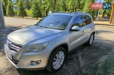 Внедорожник / Кроссовер Volkswagen Tiguan 2011 в Полтаве