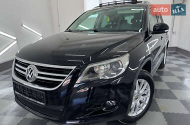 Внедорожник / Кроссовер Volkswagen Tiguan 2011 в 