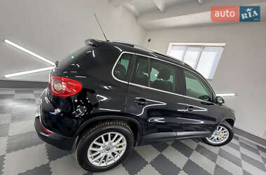 Внедорожник / Кроссовер Volkswagen Tiguan 2011 в 