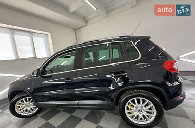 Внедорожник / Кроссовер Volkswagen Tiguan 2011 в 
