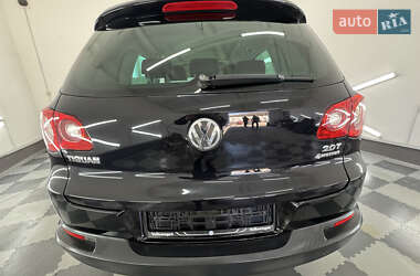 Внедорожник / Кроссовер Volkswagen Tiguan 2011 в 
