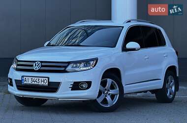 Позашляховик / Кросовер Volkswagen Tiguan 2011 в Києві