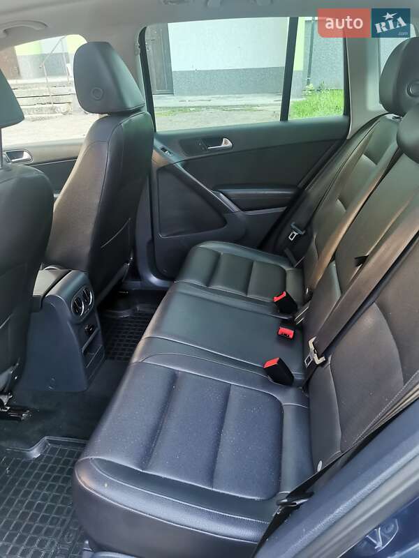 Внедорожник / Кроссовер Volkswagen Tiguan 2012 в Львове