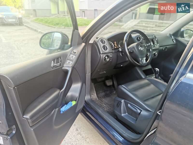 Внедорожник / Кроссовер Volkswagen Tiguan 2012 в Львове