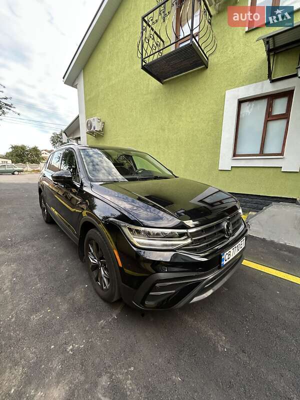 Внедорожник / Кроссовер Volkswagen Tiguan 2023 в Чернигове