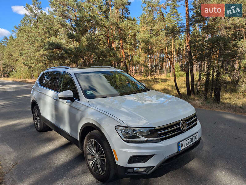 Внедорожник / Кроссовер Volkswagen Tiguan 2018 в Киеве фото 2 Внедорожник / Кроссовер Volkswagen Tiguan 2018 в Киеве