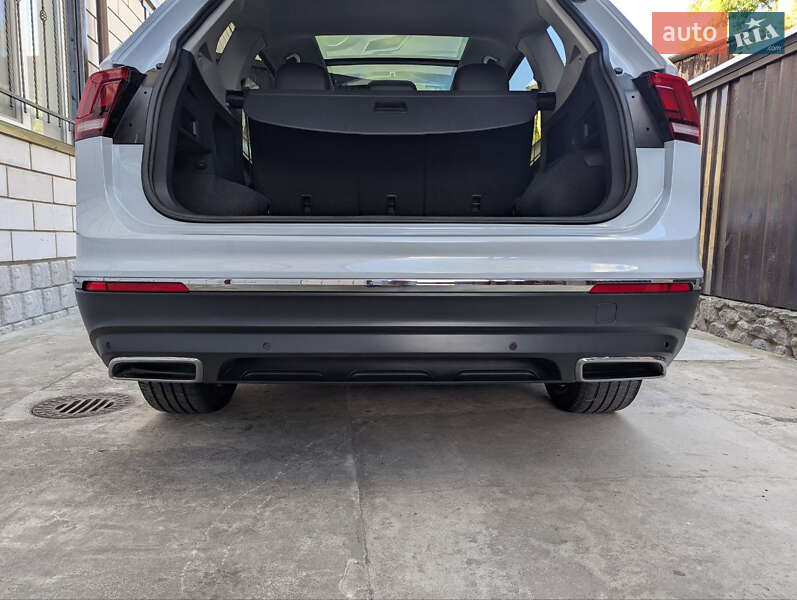 Внедорожник / Кроссовер Volkswagen Tiguan 2018 в Киеве фото 31 Внедорожник / Кроссовер Volkswagen Tiguan 2018 в Киеве